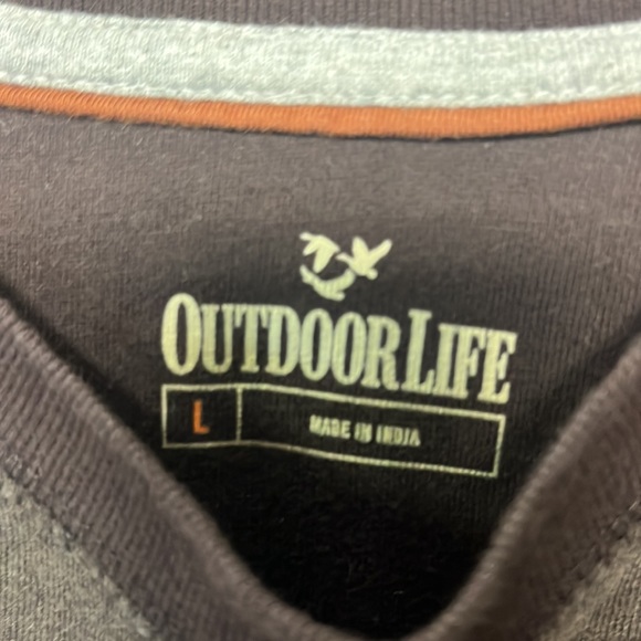 Brown sweater.size:L - Picture 2 of 2